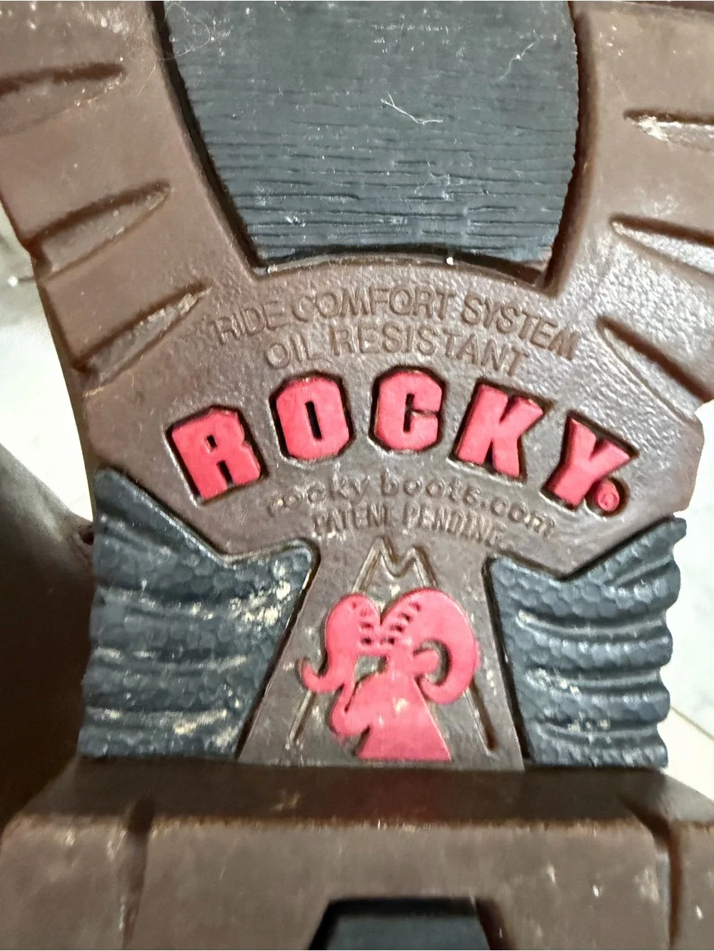 Rocky Men’s 9.5 brown leather midcalf round toe pull on comfort work boots